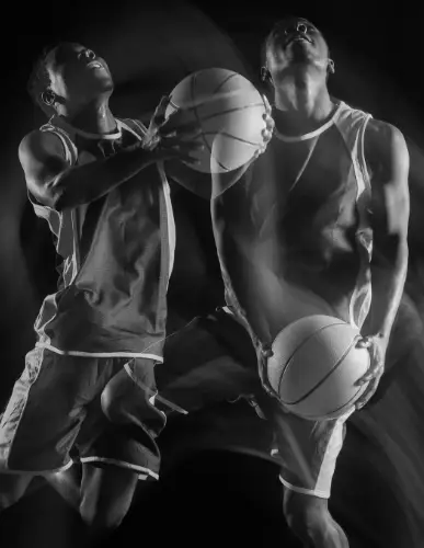 SQUADRA SPORT MANAGEMENT Agency > Our service for basketball players and trainer